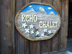 Echo Lake Chalet emblem