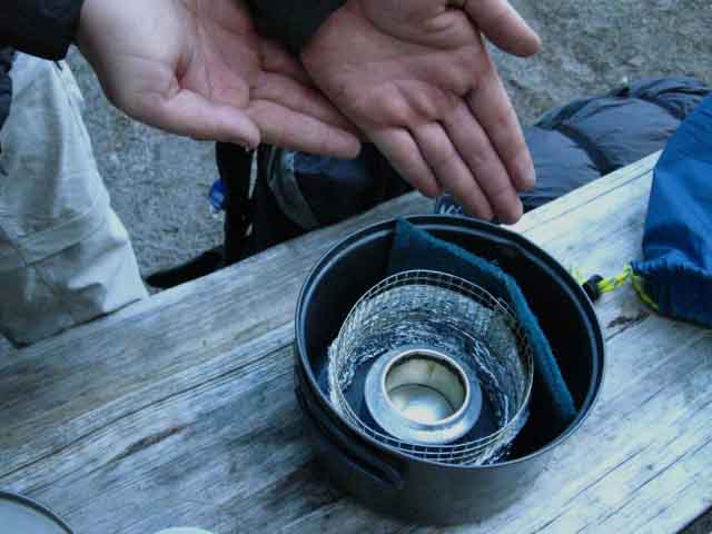 Ultralight alcohol cook kit.