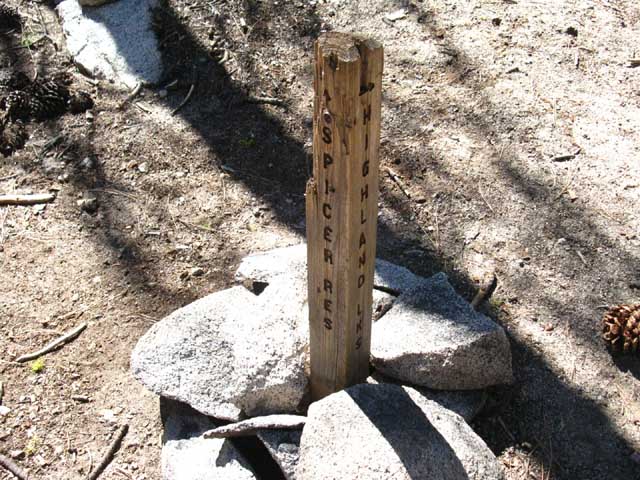 Junction off the Tahoe to Yosemite Trail down to Summit Lake.